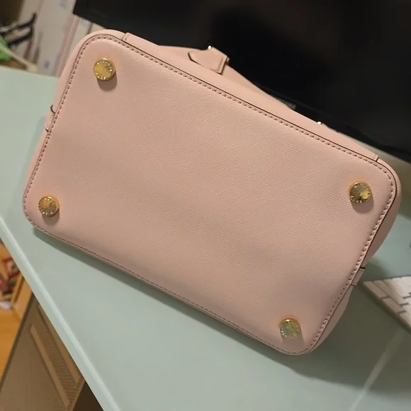 Michael Kors Bag with Crossbody Strap - Picture 11 of 11